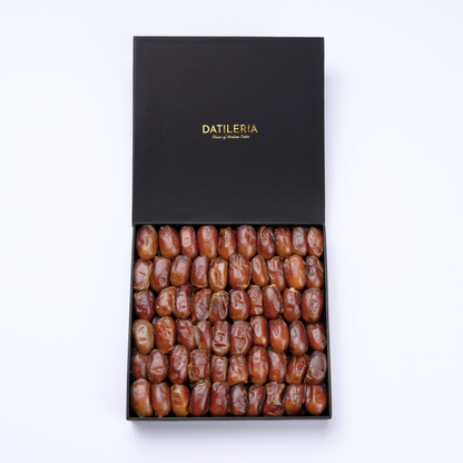 Selected Kholas Dates – Gift Box